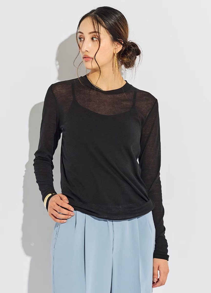 透膚絲光經典圓領上衣